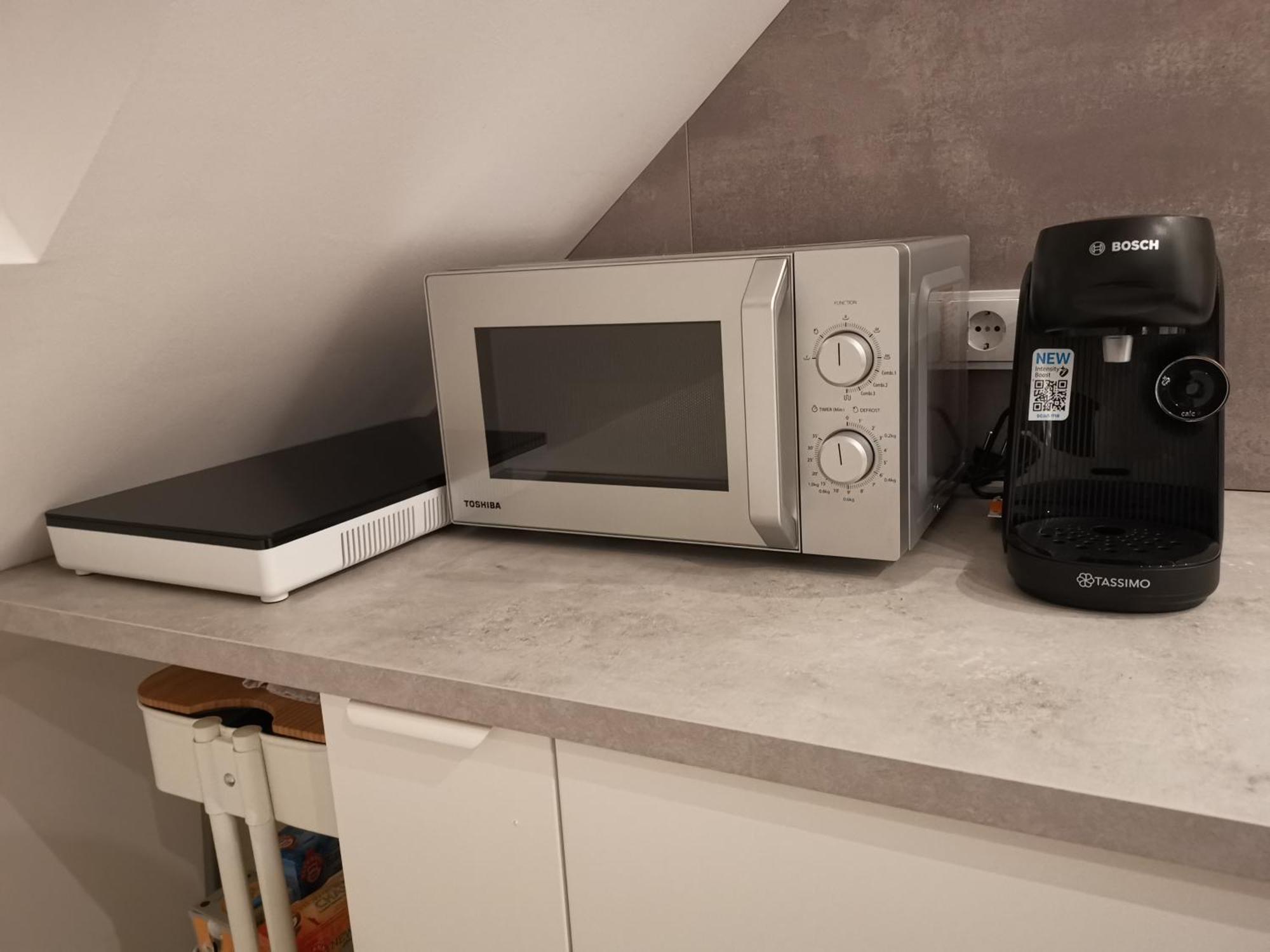 Dachzimmer Mit Kochecke Und Duschbad, Nahe Messe Hannover