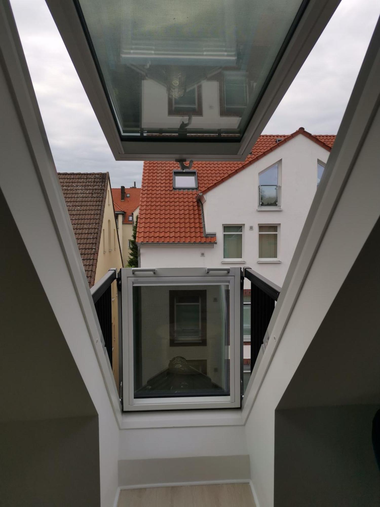 Dachzimmer Mit Kochecke Und Duschbad, Nahe Messe *