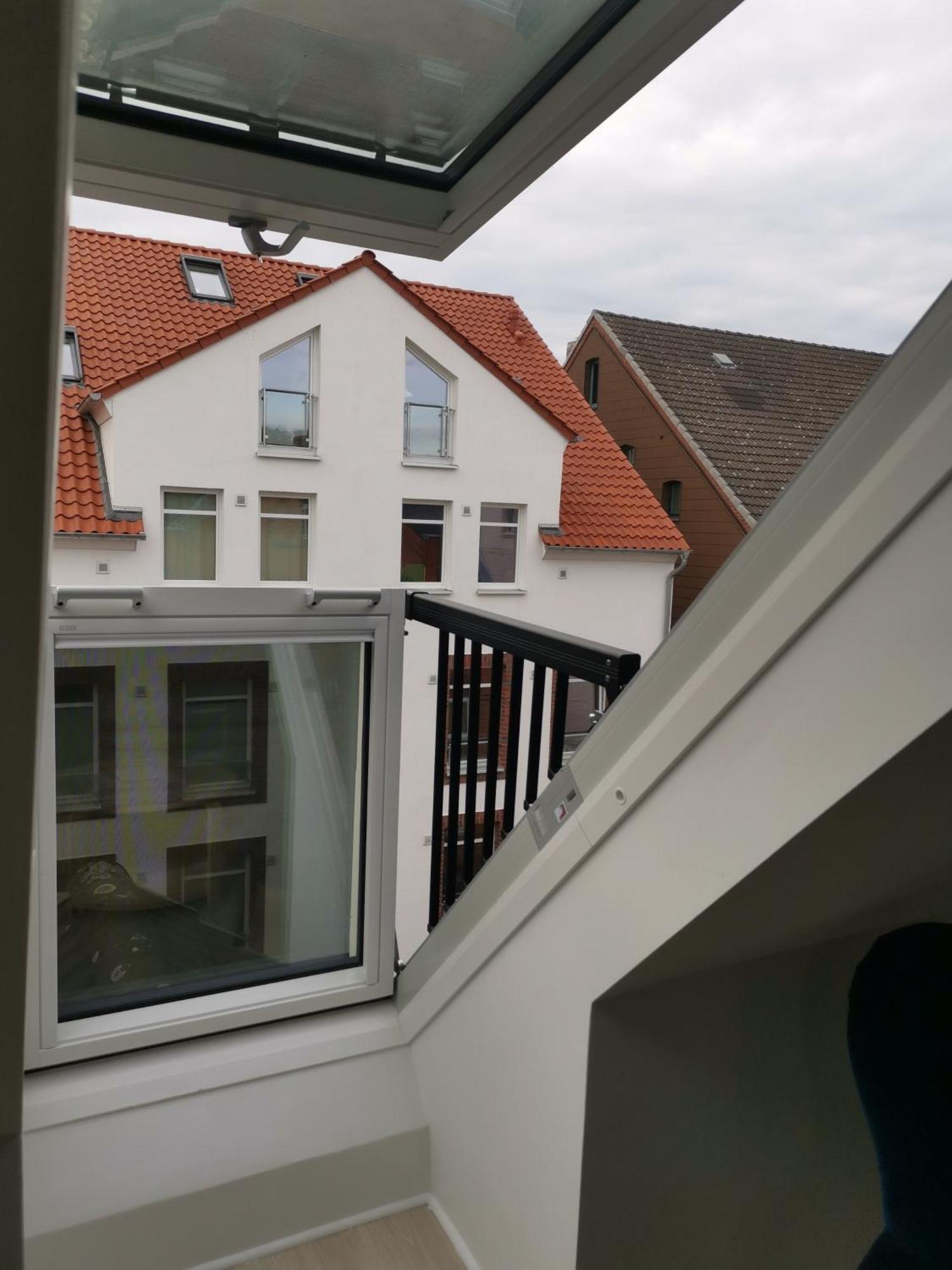 Apartment Dachzimmer Mit Kochecke Und Duschbad, Nahe Messe *